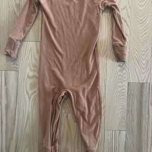 Little sleepies crescent zippy